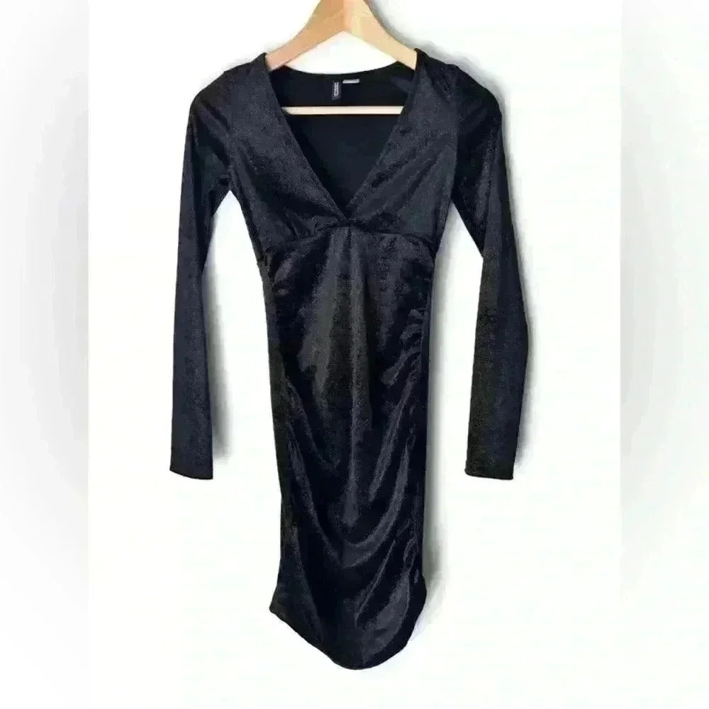 Black Velvet Whimsigoth V-Neck Midi Dress Vampirecore Romantic Gothic XS